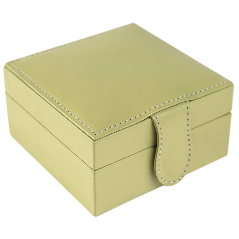 ¿Qué cuidados requieren las joyas con pedrería?