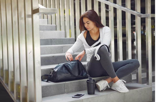 La cangurera Mujer: el accesorio imprescindible para mujeres activas y con estilo
