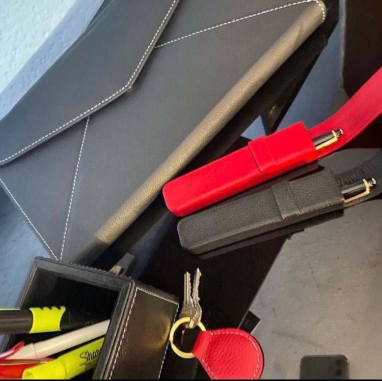Como elegir un regalo de cuero para un estudiante - Perré hecho a mano