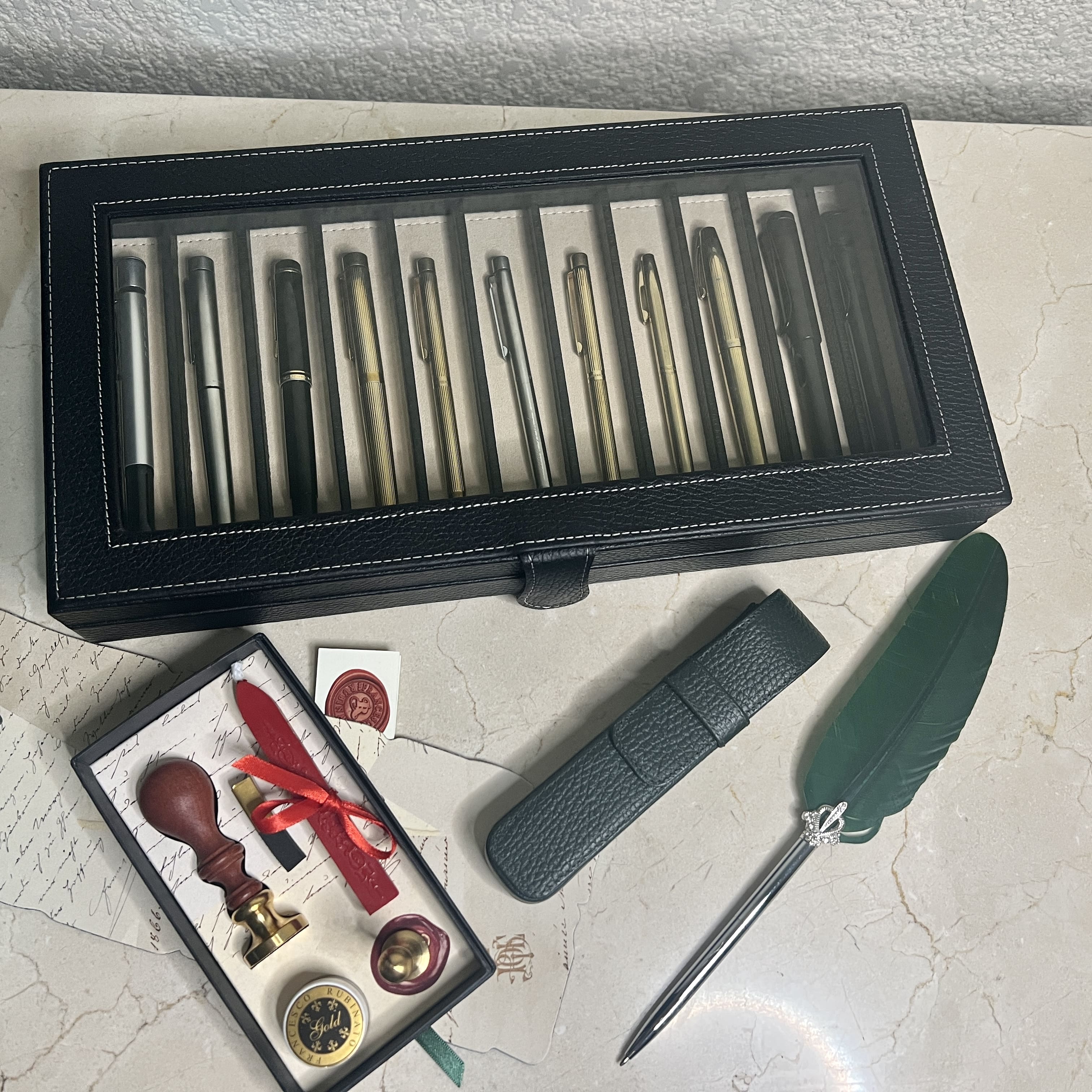 Caja en piel rectangular para guardar 11 plumas MACE