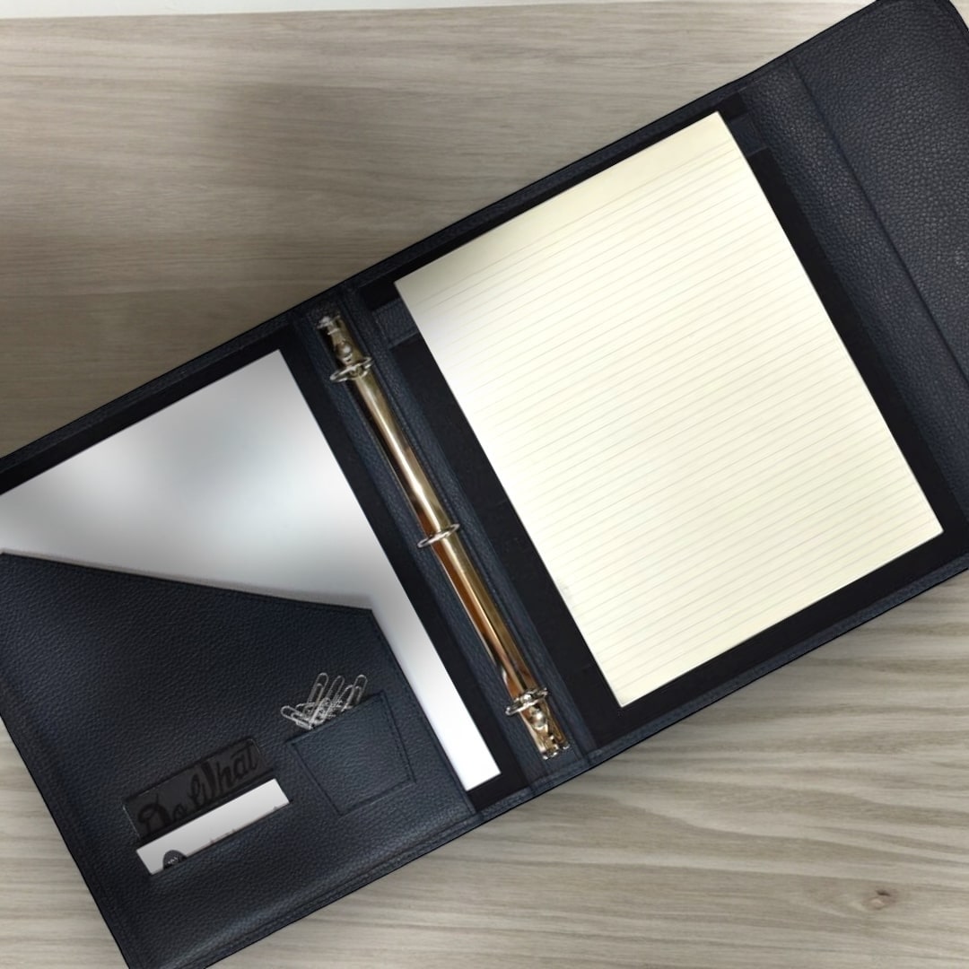 Carpeta con argollas tipo sobre Hecho en Piel MACE