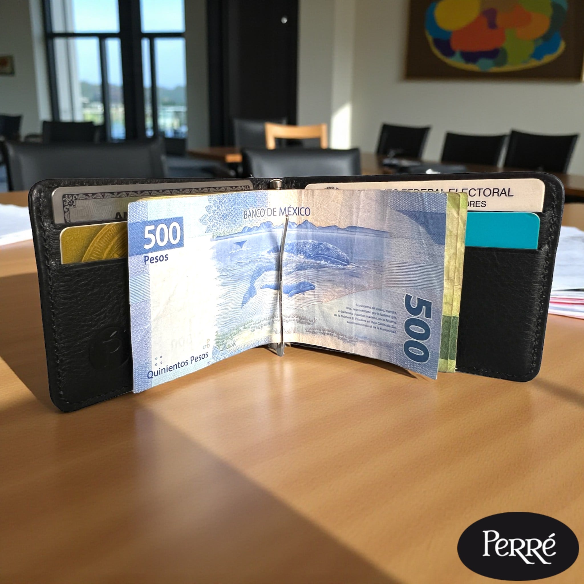 Porta billetes con gancho hecho en piel ADAR