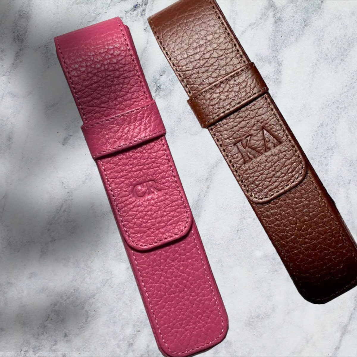 Estuche porta pluma hecho en piel MASA