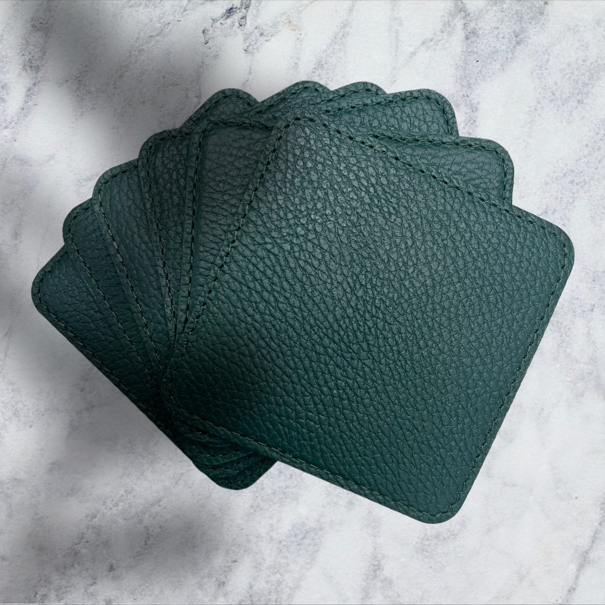 Juego de 6 Porta vasos cuadrados hecho en piel Perré hecho a mano