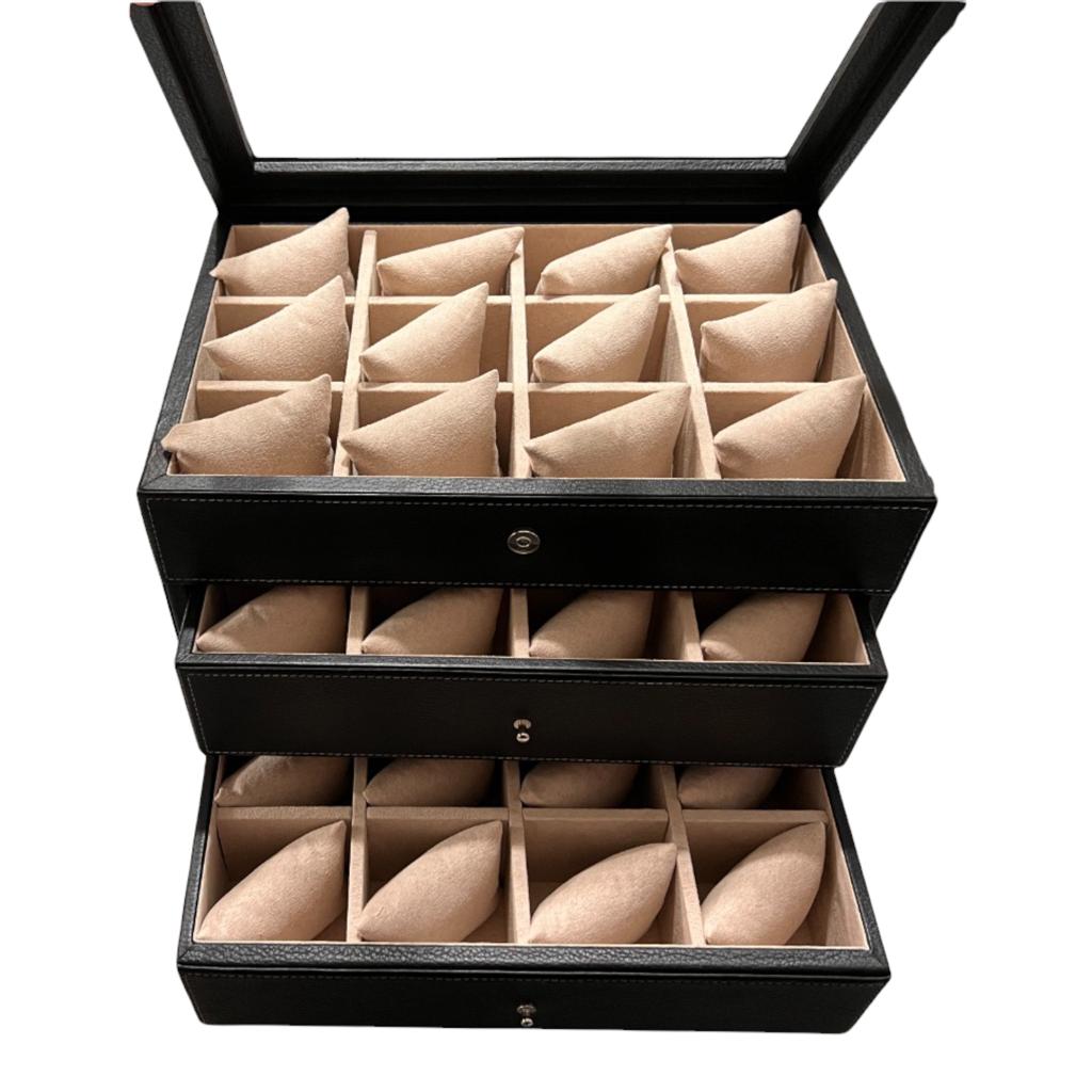 Caja 36 relojes hecha en piel MACE