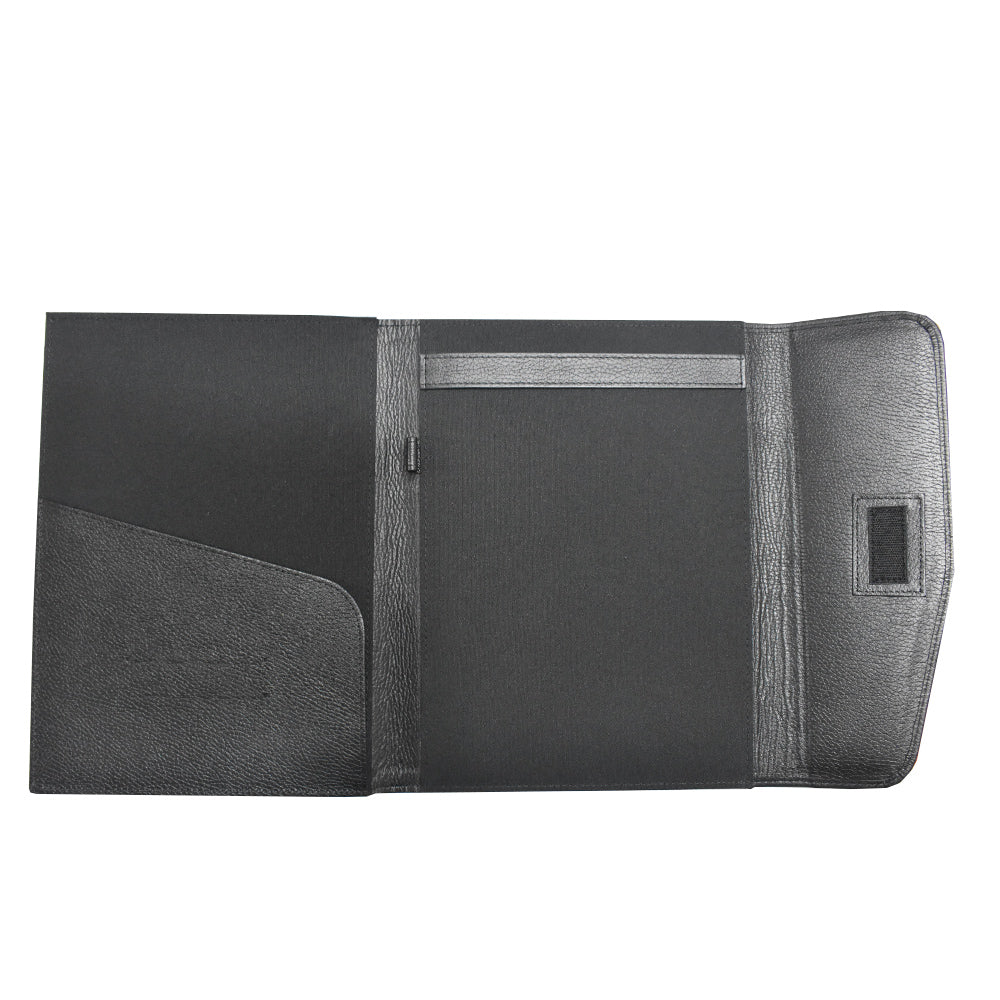 Carpeta finest hecha en piel tamaño carta con sobre al frente MACE