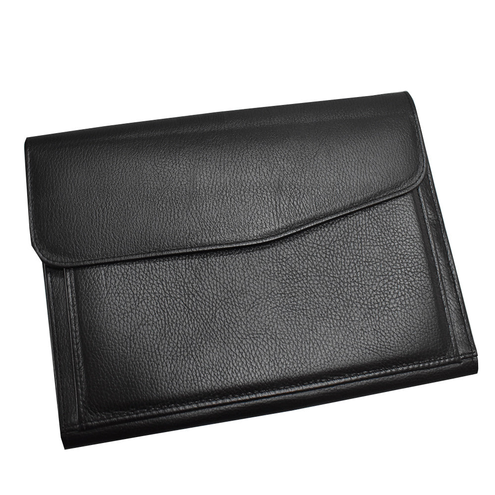 Carpeta finest hecha en piel tamaño carta con sobre al frente MACE