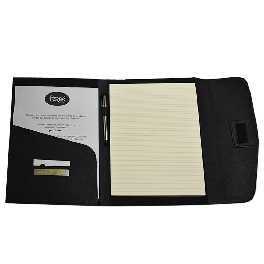 Carpeta finest hecha en piel tamaño carta con sobre al frente MACE