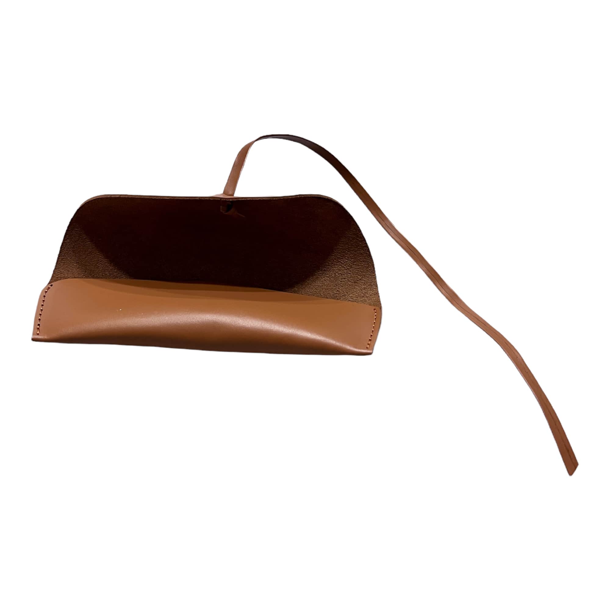 Estuche para lentes hecho en piel FESA