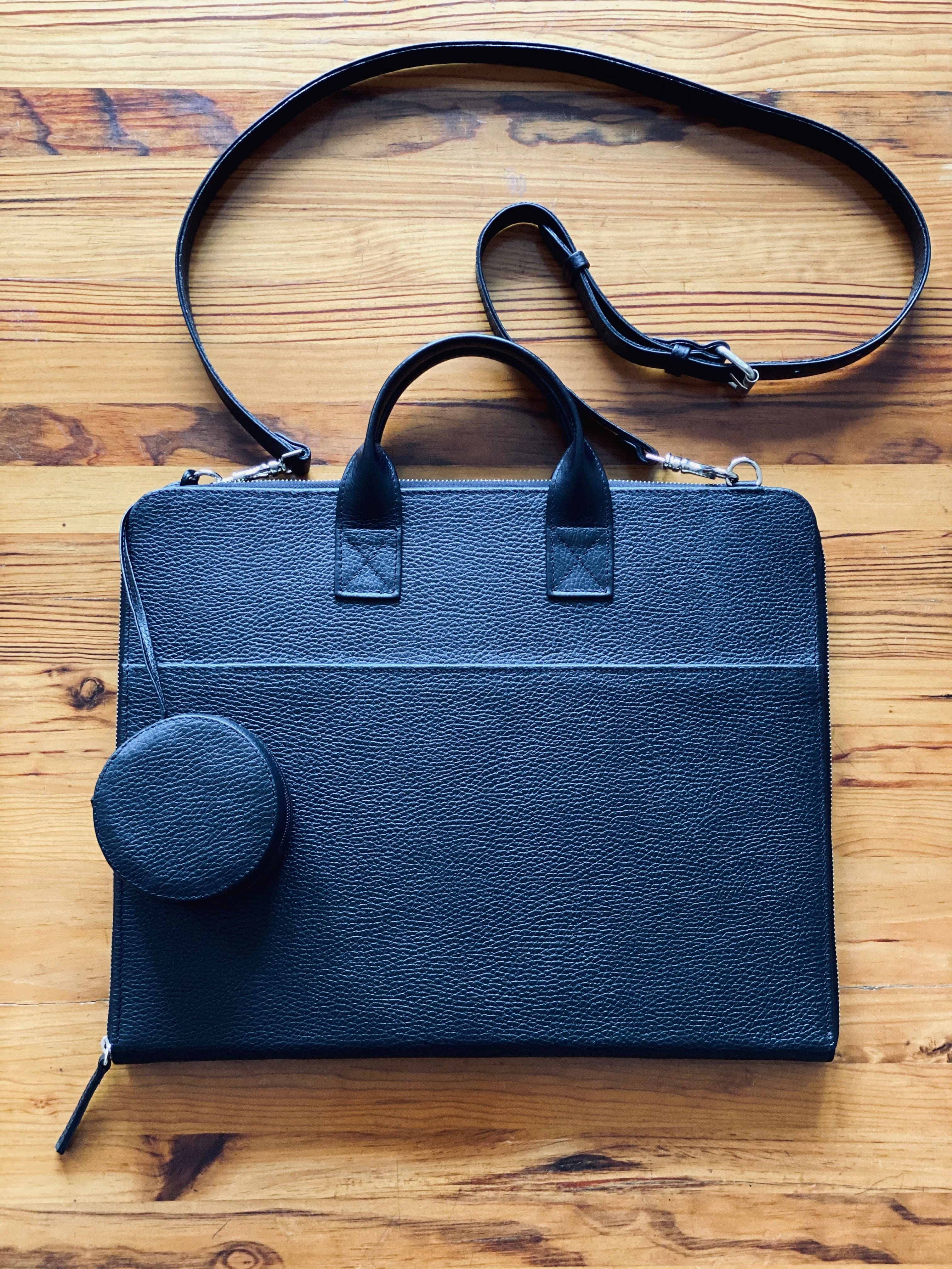 Portafolio Smart Light para tablet hecho en piel ISLO