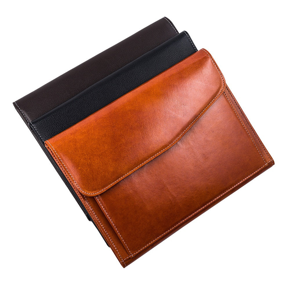 Carpeta finest hecha en piel tamaño carta con sobre al frente MACE