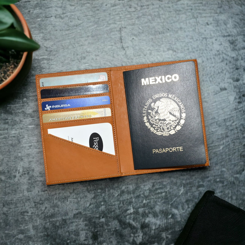 Porta Pasaporte Plano hecho en Piel MASA