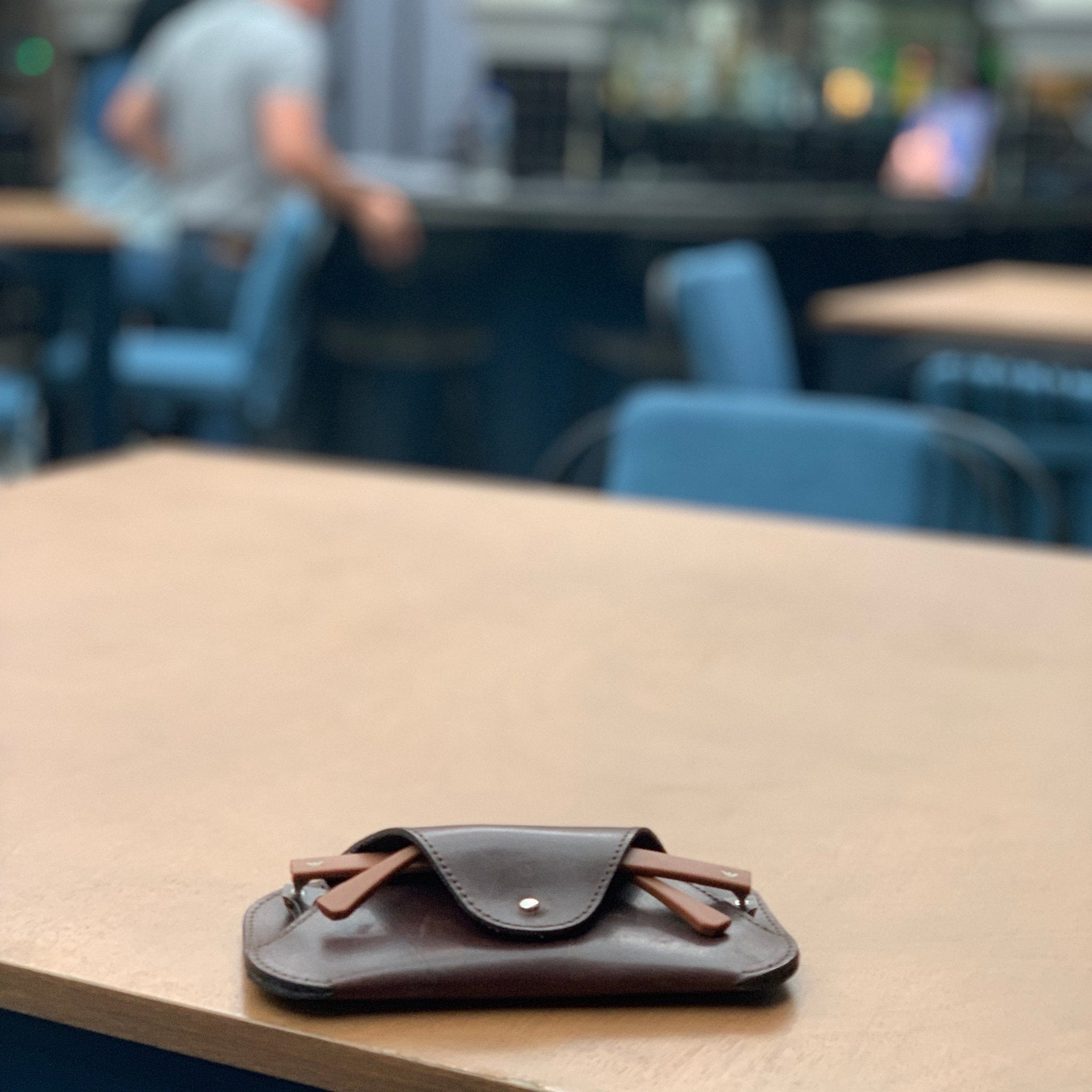 Estuche trip para lentes hecho en piel MASA